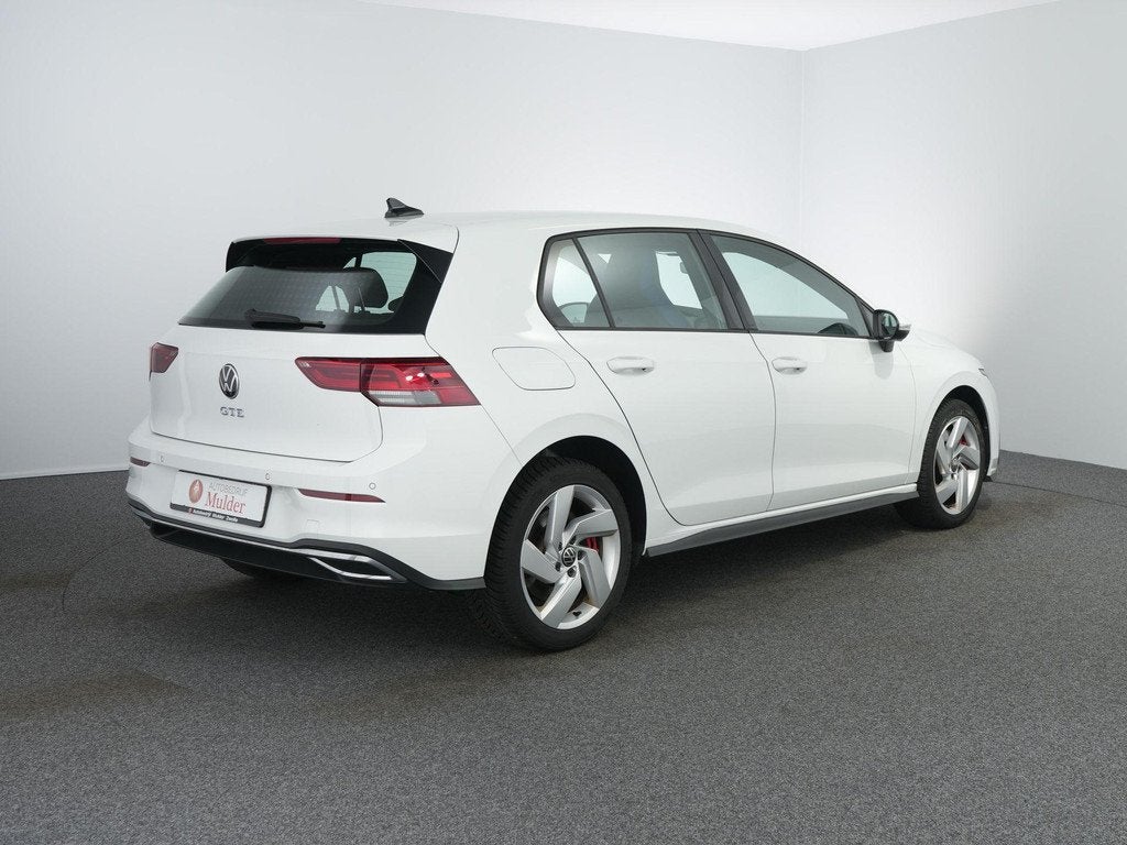 Volkswagen Golf 1.4 eHybrid GTE | ACC | Camera | Comfort pak, Auto's, Gebruikt, 4 cilinders, Wit, 1524 kg