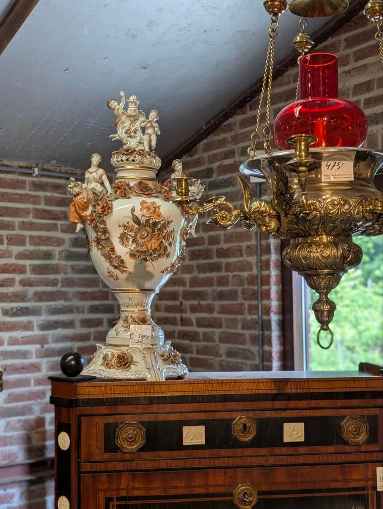 Grote porseleinen servies vaas 74 cm hoog. €540., Antiek en Kunst, Antiek | Vazen, Ophalen