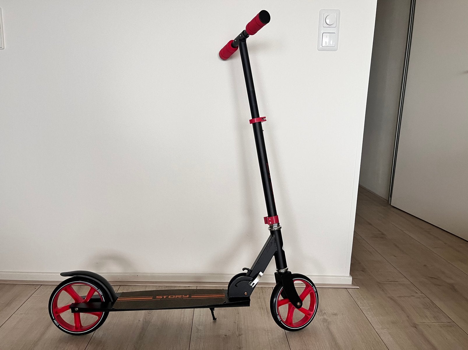 Step geschikt tot 100kg. Nieuw, Ophalen, Zo goed als nieuw, Gewone step