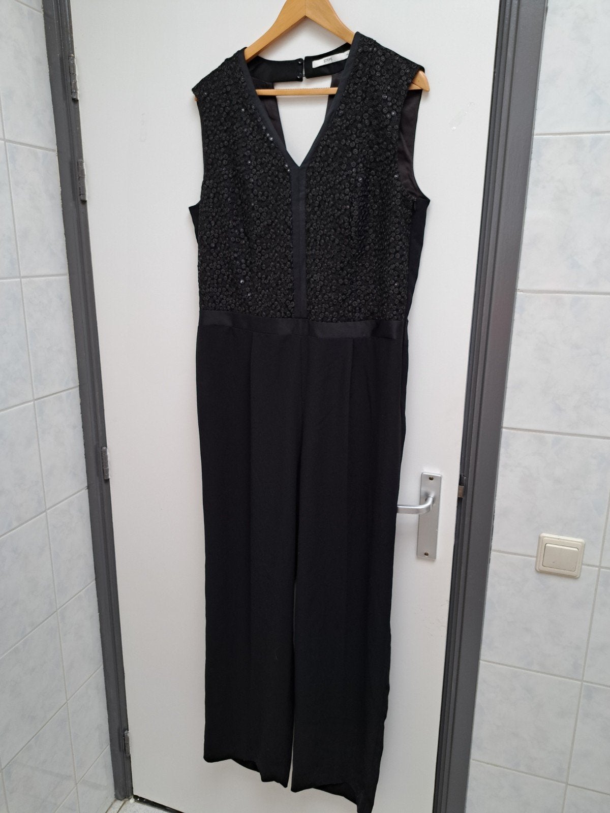 Stijlvolle zwarte jumpsuit met pailletten, merk Steps, Zwart, Maat 42/44 (L), Ophalen of Verzenden, Zo goed als nieuw