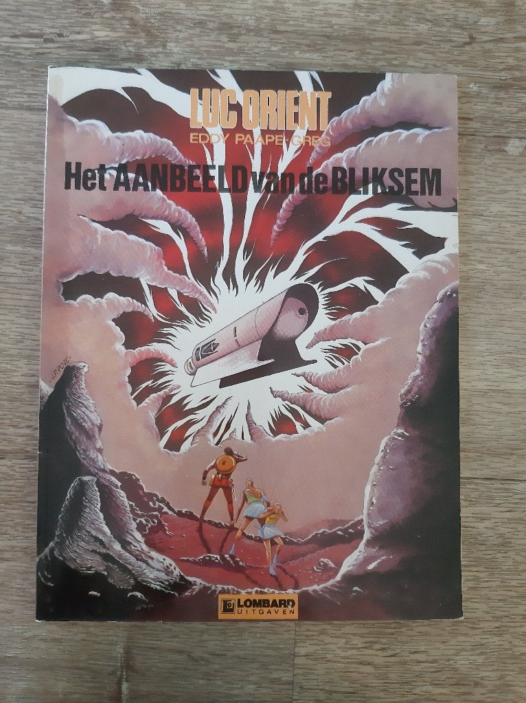 Lucky Orient Het aanbeeld van de bliksem Eddy Paape, Eén stripboek, Ophalen of Verzenden, Zo goed als nieuw