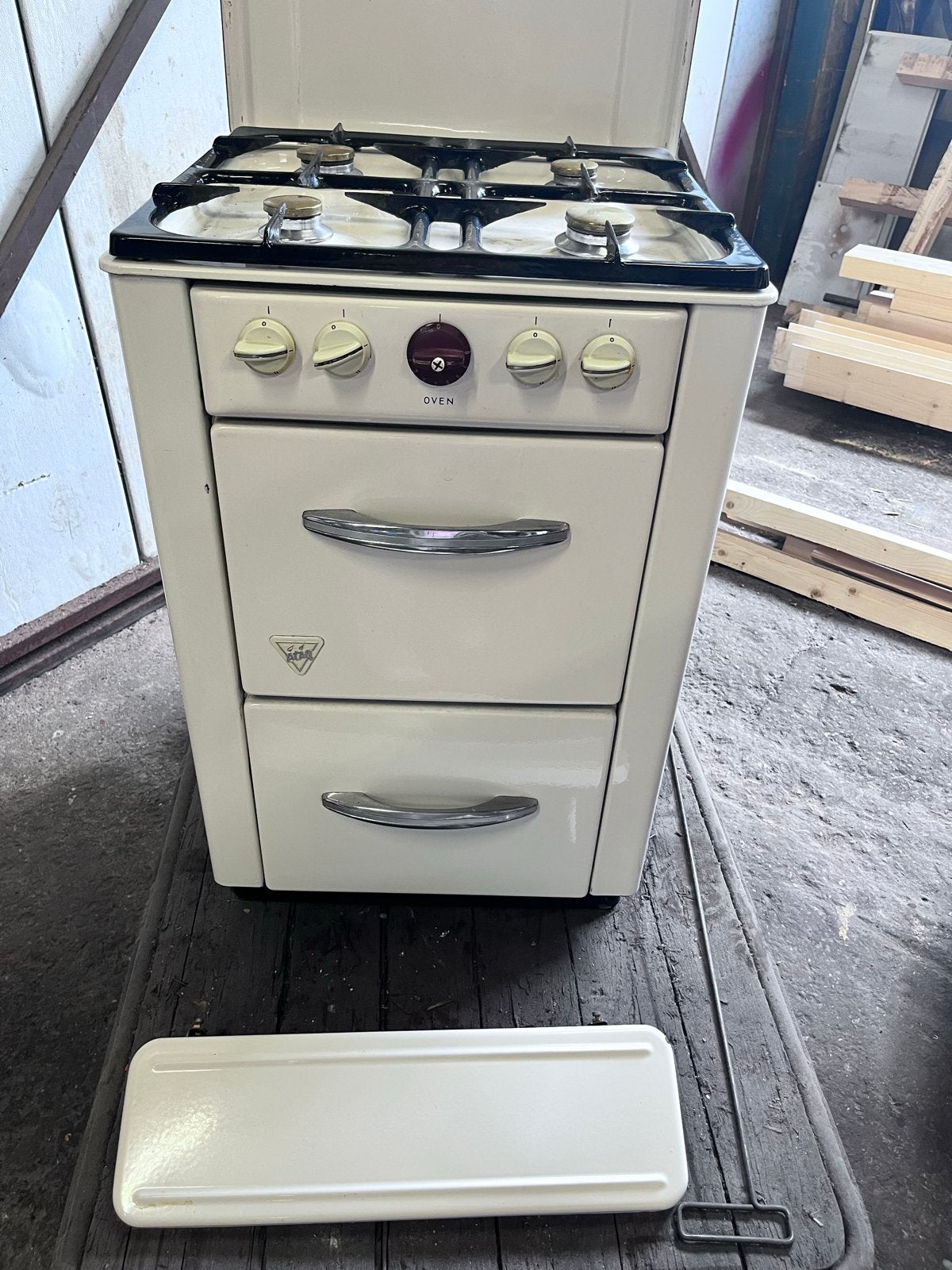 Antiek Atag gasfornuis - Crème wit, 4 pitten en oven, Witgoed en Apparatuur, Fornuizen, Ophalen, Gebruikt, 4 kookzones, Gas