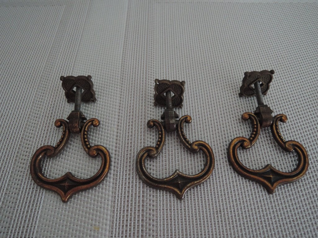 Drie ouderwetse koperen lade knopjes, Antiek en Kunst, Ophalen of Verzenden
