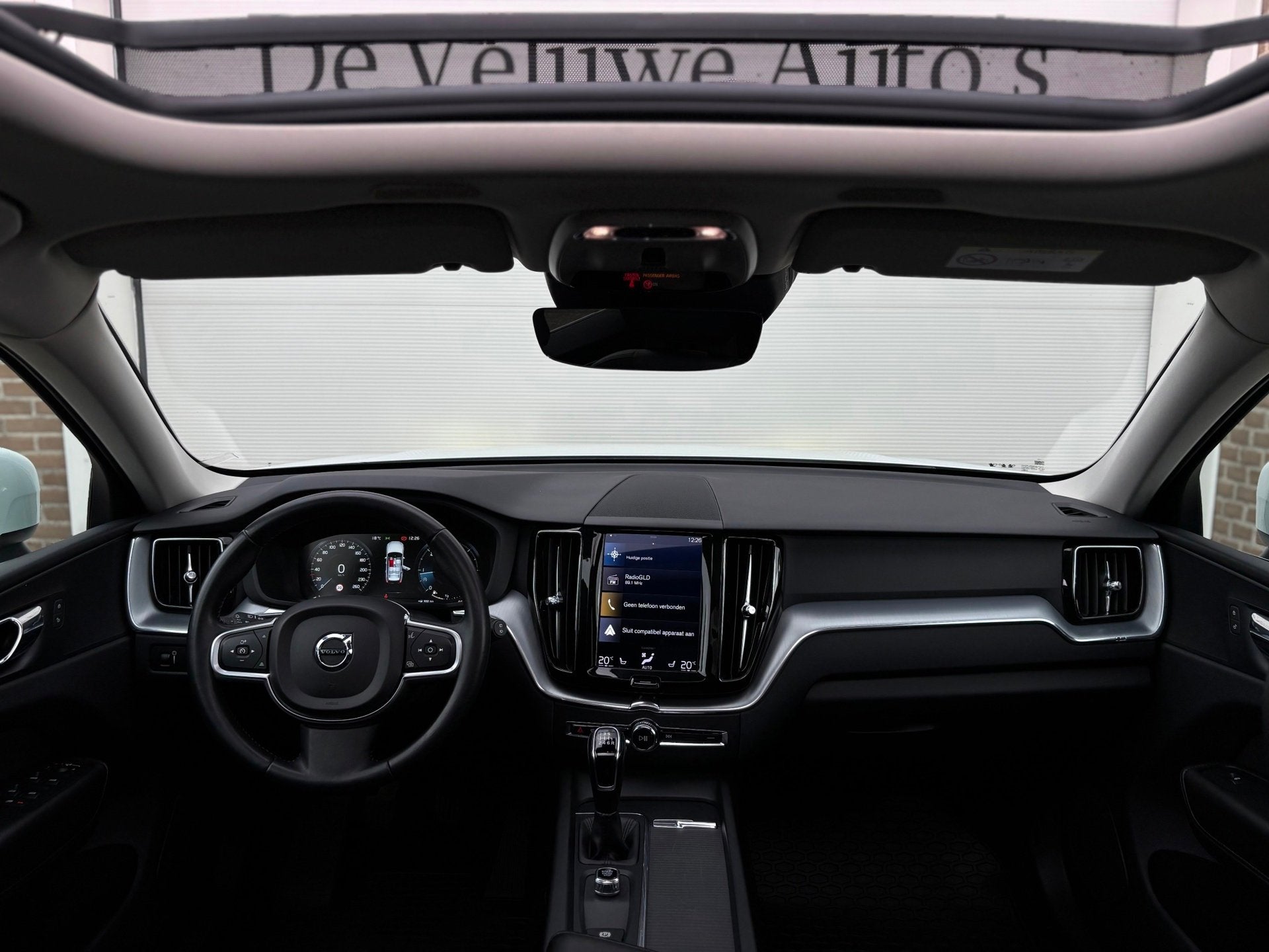 Volvo XC60 2.0 D4 AWD 190PK|Pano|Trekhaak|PDC|LED, Auto's, Gebruikt, Euro 6, 1969 cc, Leder en Stof