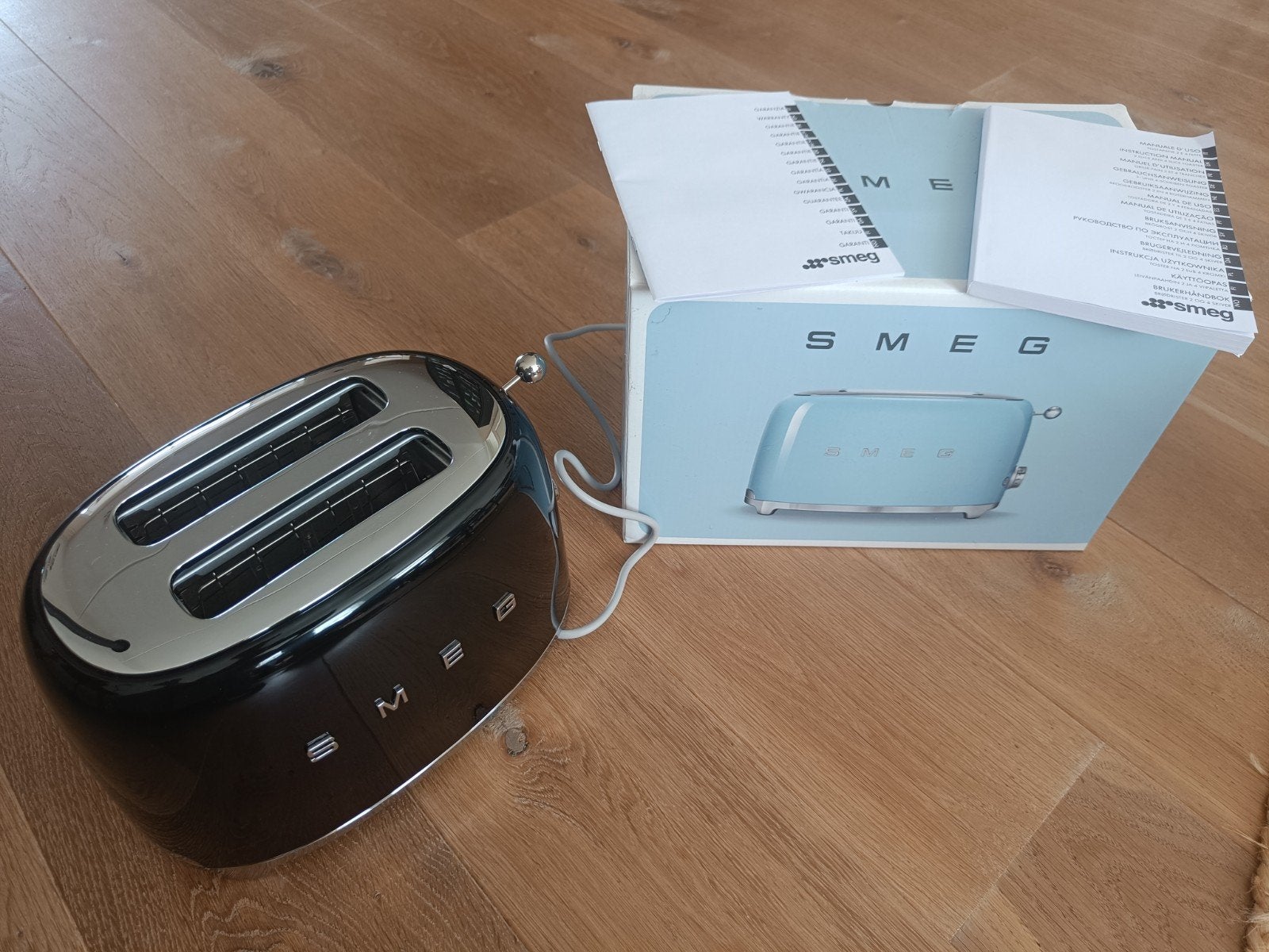 Nieuwe SMEG broodrooster, Ophalen of Verzenden, Nieuw