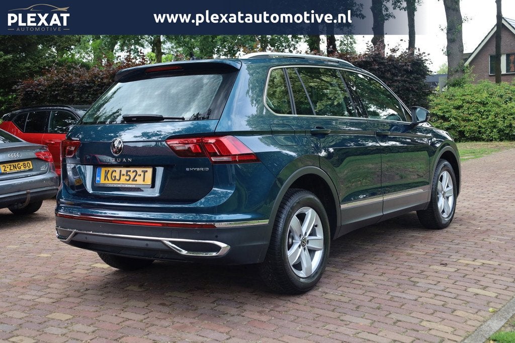 Volkswagen Tiguan 1.4 TSI eHybrid Business+ | SOH 95% | Pano, Auto's, Volkswagen, 1716 kg, 4 cilinders, 150 pk, Blauw