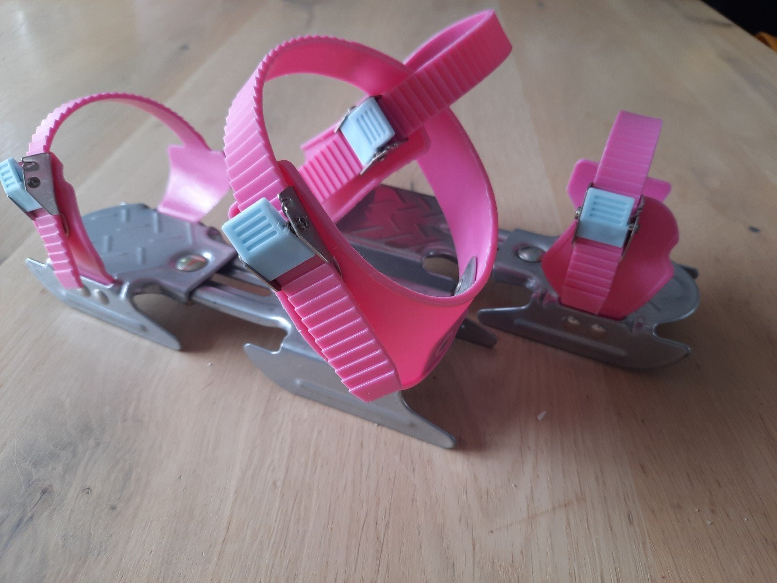 Verstelbare kinderschaatsen - Roze schuivertjes, Sport en Fitness, Schaatsen, Ophalen of Verzenden, Gebruikt, Overige typen
