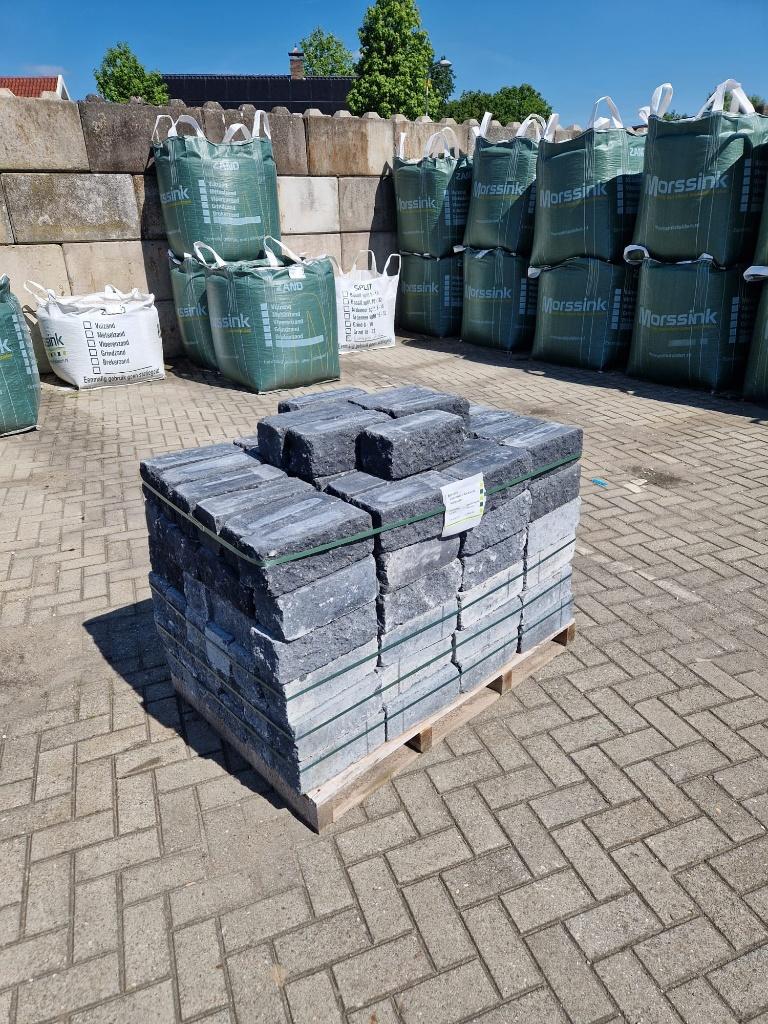 Restpartij Granuwall Blokken Gekliefd Antraciet Klein, Blok, Nieuw, Ophalen of Verzenden, Minder dan 25 cm