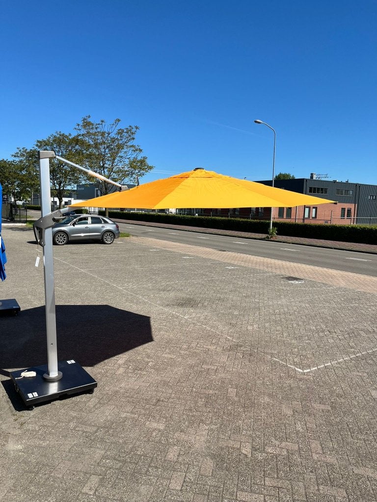 Zweefparasol Rond, Tuin en Terras, Ophalen, Nieuw, 2 tot 3 meter, Zweefparasol