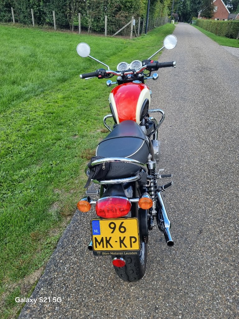 Triumph Bonneville T100 - Uitmuntende staat, lage KM stand, 2 cilinders, Motorrijbewijs A, Gebruikt, 900 cc