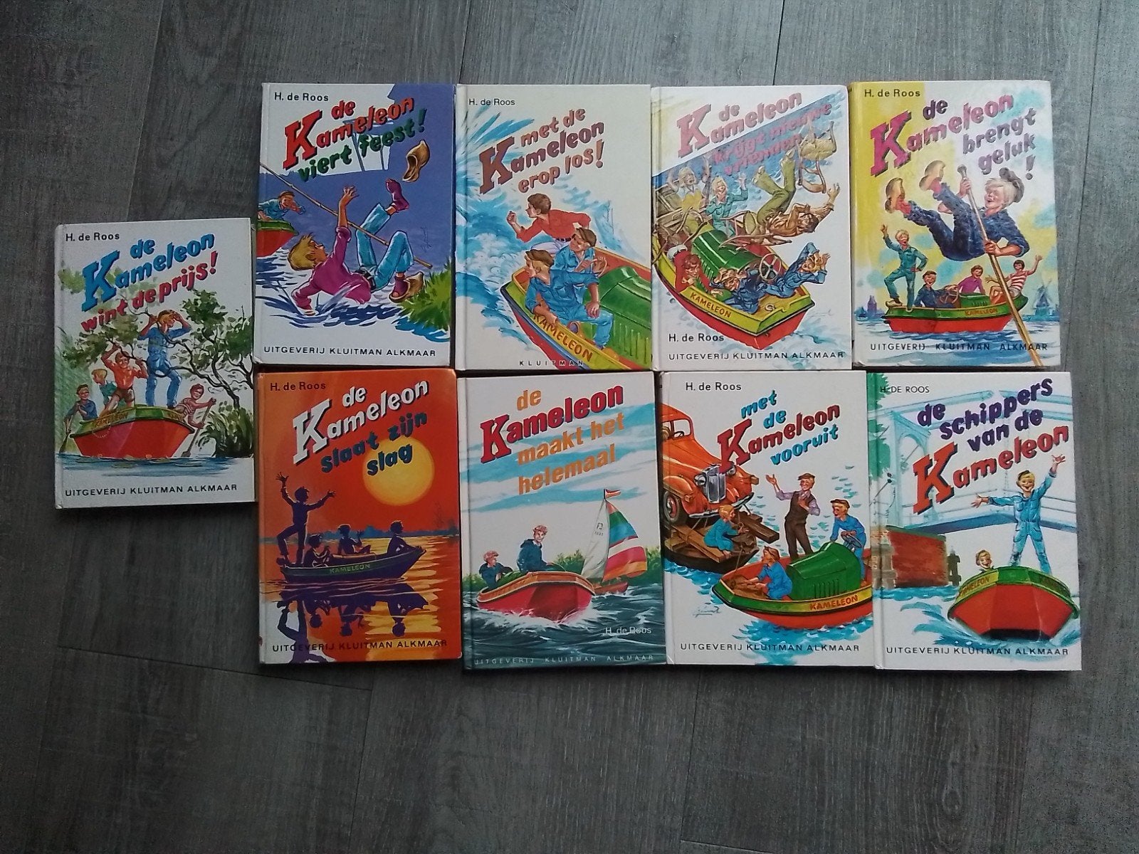 9 oude kameleon boeken zijn wel vergeeld, Ophalen of Verzenden, Gelezen