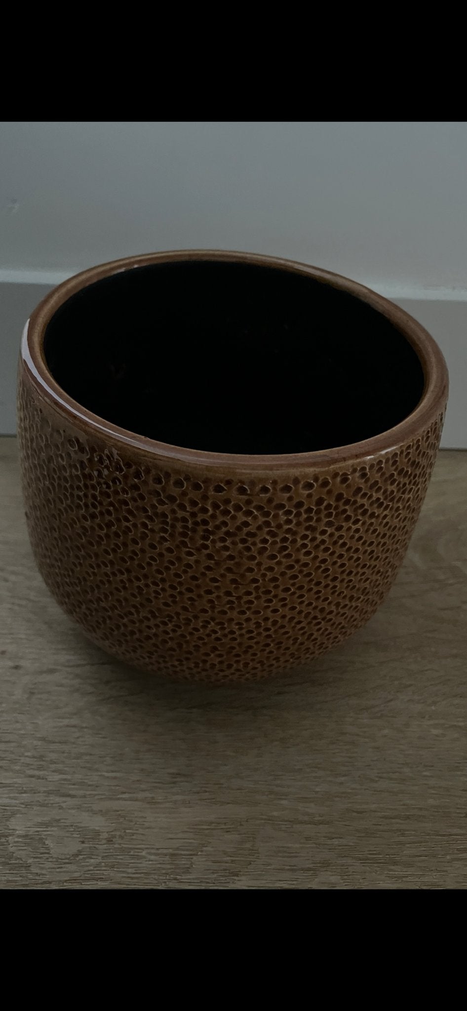 Nieuwe okergele bloempot Mica, Rond, Ophalen of Verzenden, Aardewerk, Binnen
