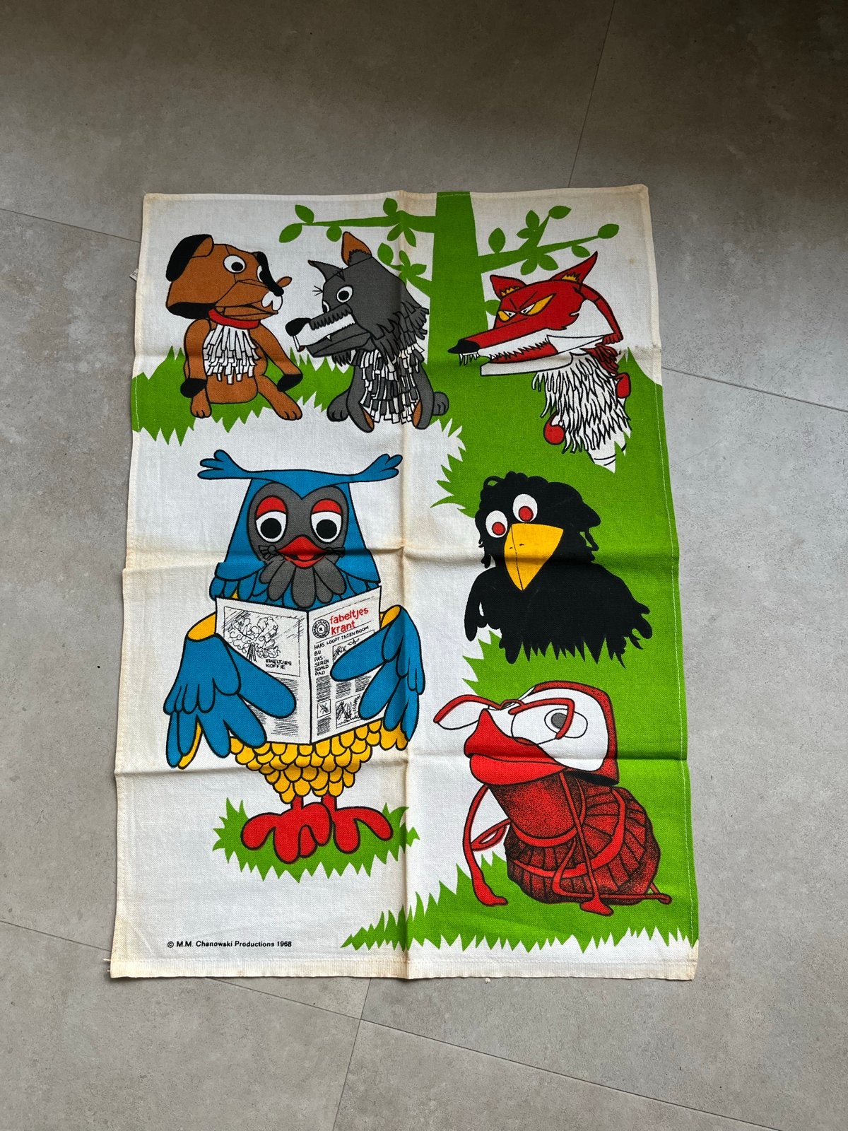 Vintage Fabeltjeskrant theedoek 1968, Ophalen of Verzenden