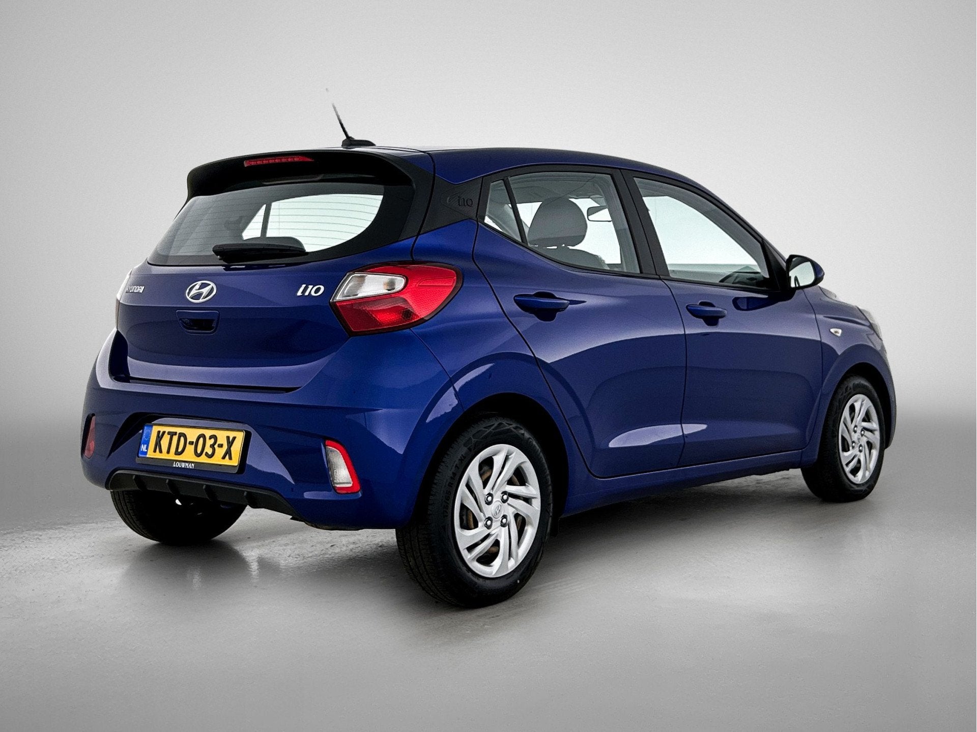 Hyundai i10 1.0 Premium (bj 2023), Auto's, Hyundai, Voorwielaandrijving, Stof, Gebruikt, 899 kg