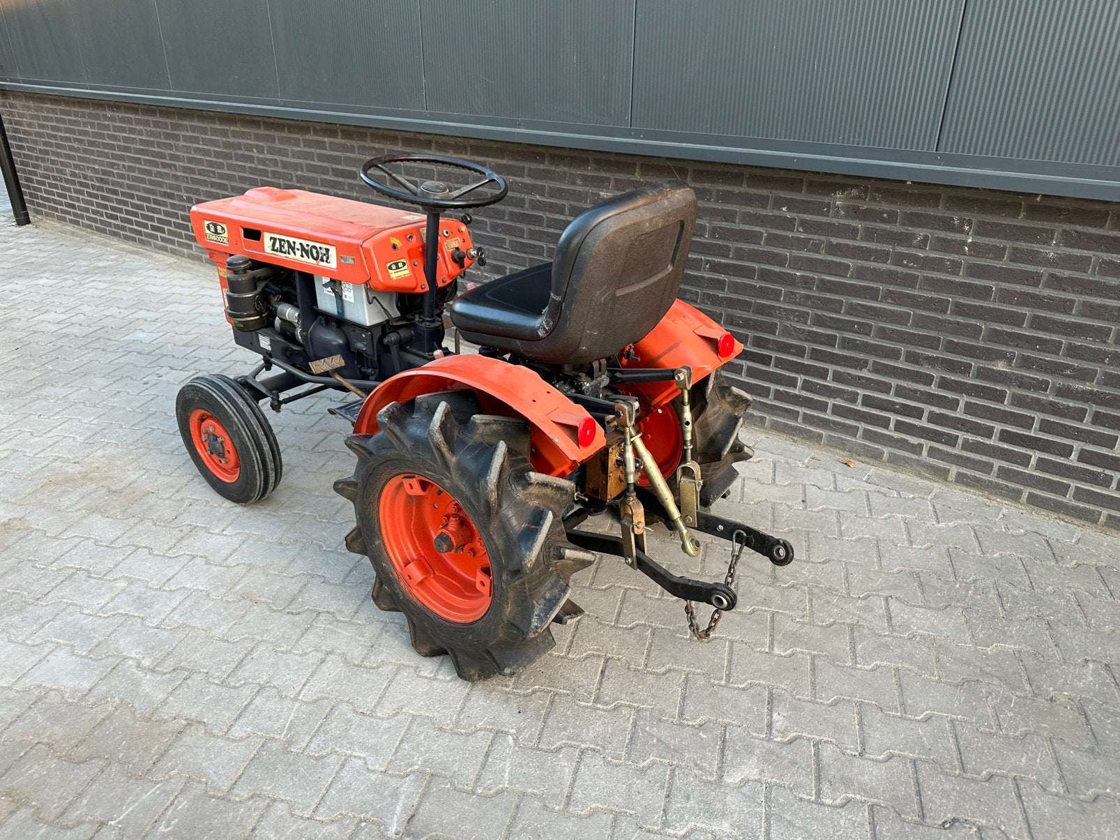 Kubota B6000 minitrekker, Ophalen, Gebruikt, Versnellingen, 90 tot 120 cm
