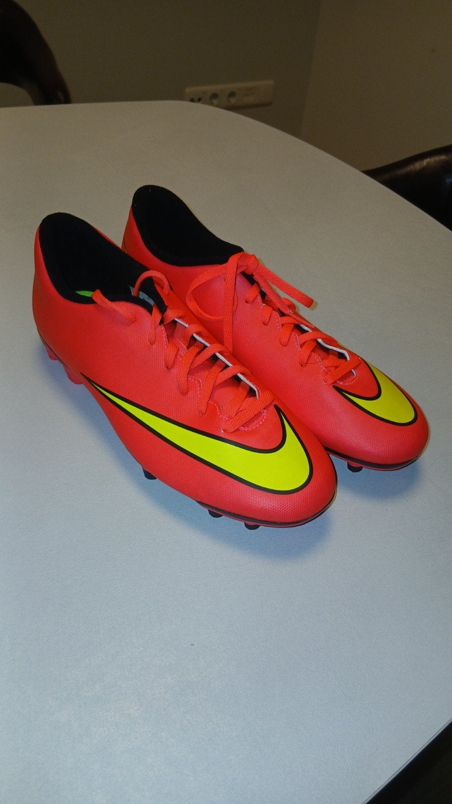 Nike voetbalschoenen nieuw, Ophalen, Maat XS of kleiner, Schoenen, Nieuw