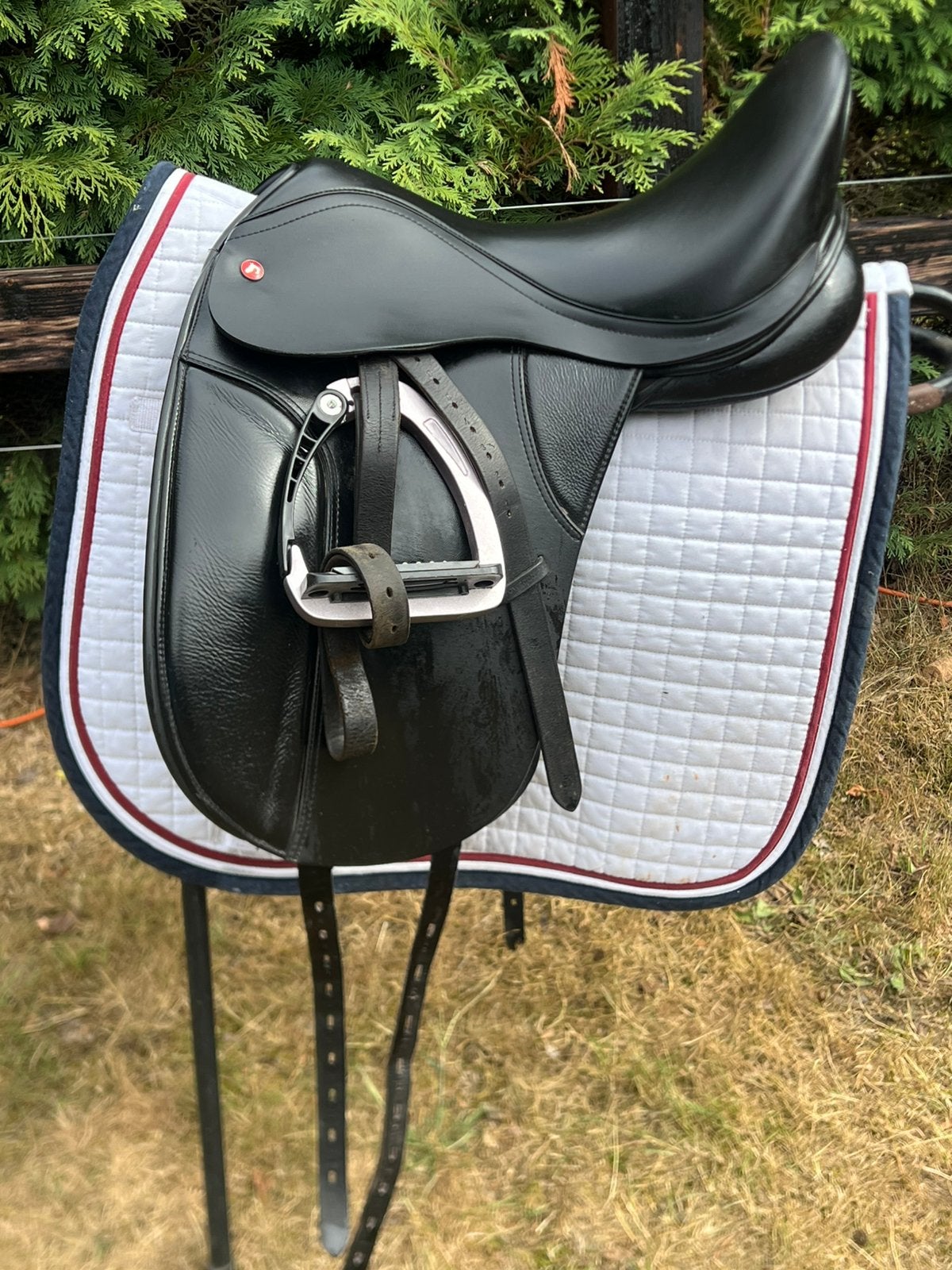 Thorowgood T8 Dressage 16,5 inch dressuur zadel, Dieren en Toebehoren, Paarden en Pony's | Zadels, Ophalen, Dressuur, Thorowgood