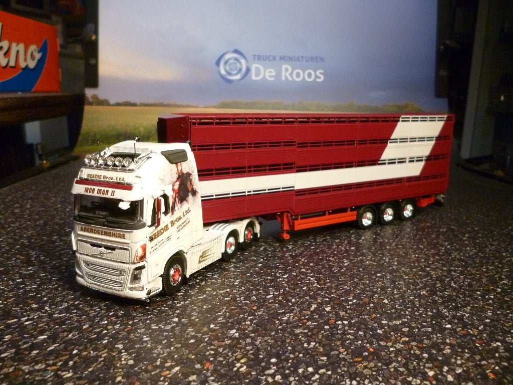Tekno Volvo FH4 met veetrailer Beedie met certificaat, Hobby en Vrije tijd, Modelauto's | 1:50, Ophalen of Verzenden, Nieuw, Bus of Vrachtwagen