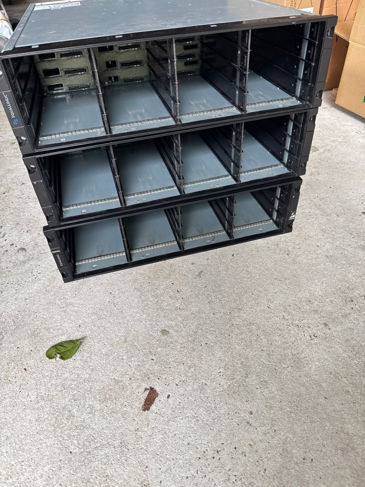 3x Dell Equallogic PS3000 SAN 3HE - Inclusief brackets, Ophalen, Gebruikt