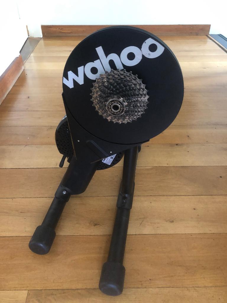 Wahoo Kickr Core incl cassette en trainingsmat, Sport en Fitness, Wielrennen, Ophalen, Overige typen