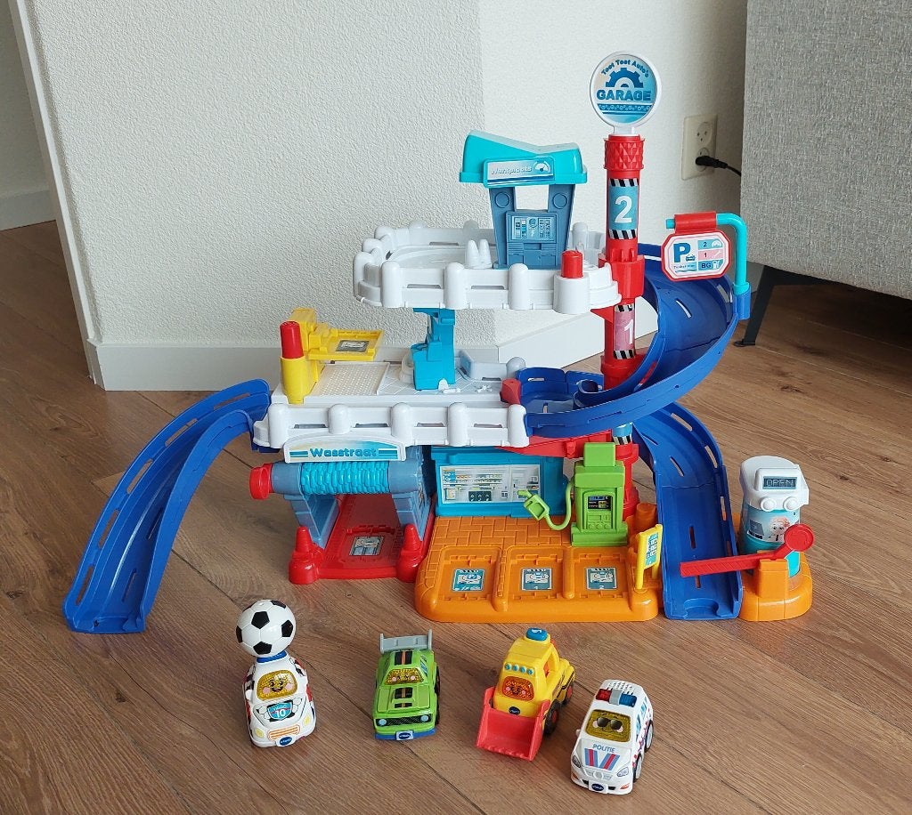 Vtech toet toet auto's garage, Kinderen en Baby's, Speelgoed | Vtech, Ophalen, Gebruikt, 2 tot 4 jaar