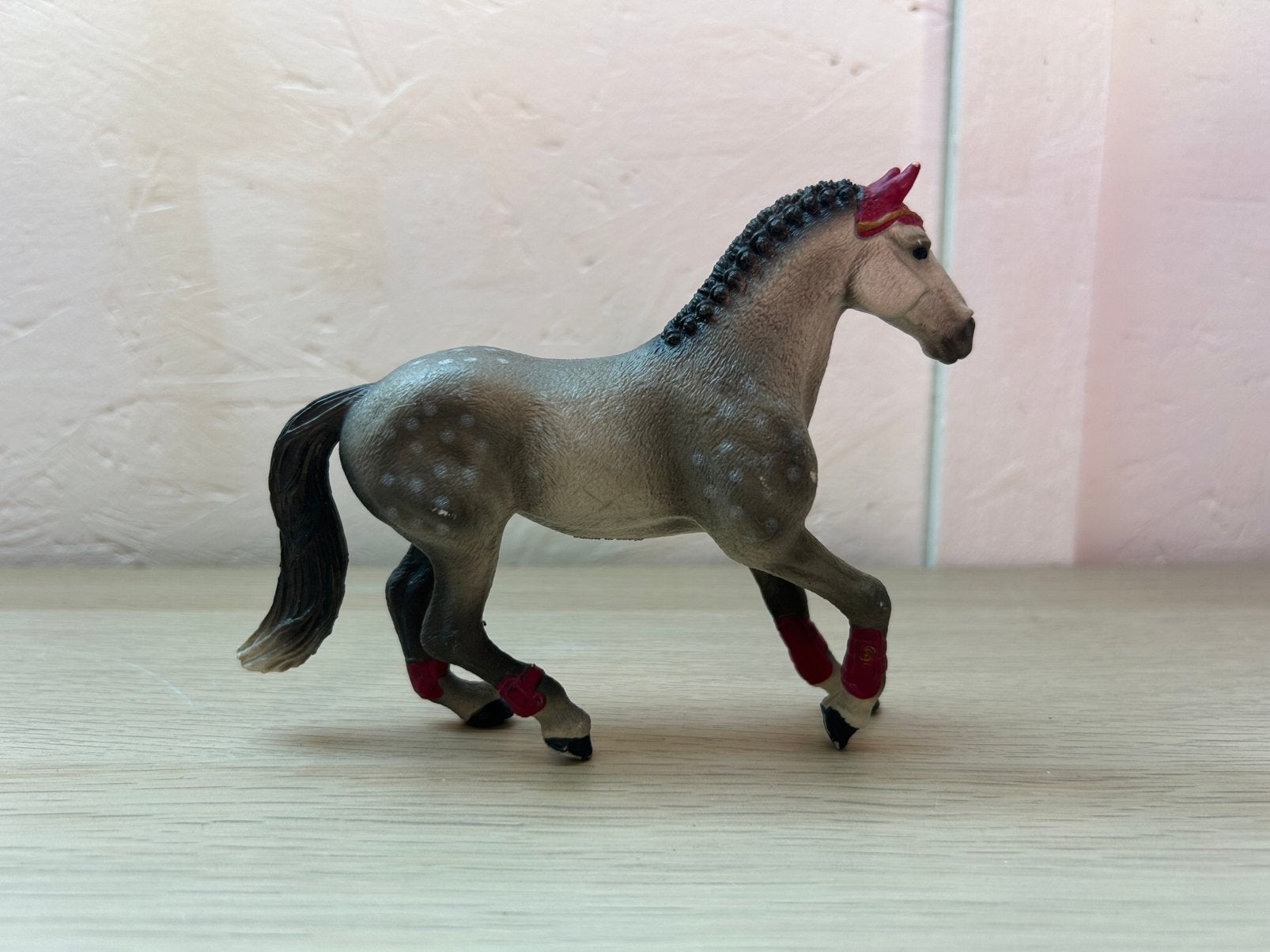 Schleich springpaard, Ophalen of Verzenden, Zo goed als nieuw, Paard, Beeldje of Figuurtje