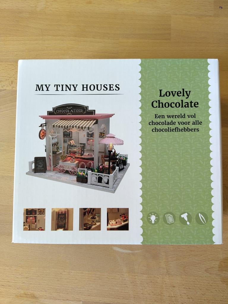 My Tiny Houses Lovely Chocolate - Nieuw, Hobby en Vrije tijd, Knutselen, Nieuw, Overige typen, Overige merken, Ophalen of Verzenden