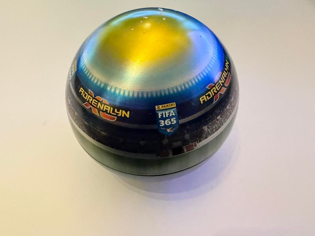 FIFA 365 Adrenalyn XL kaarten lot met tin box, Verzenden, Zo goed als nieuw, Meerdere plaatjes