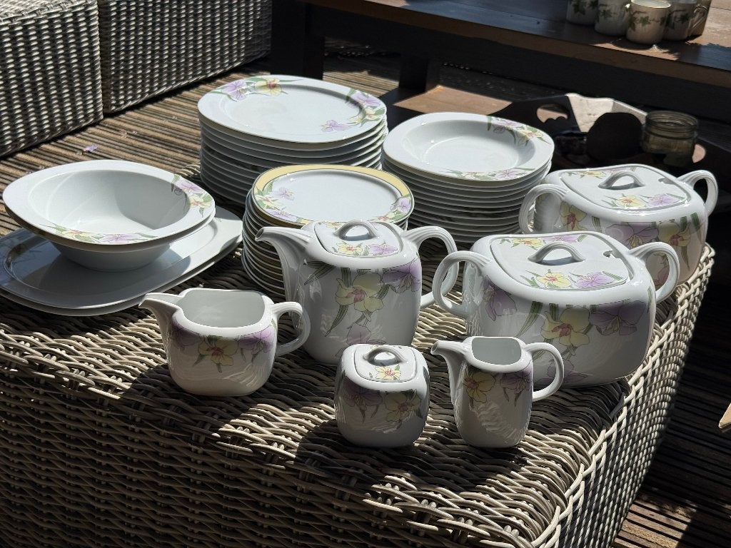 Servies ontbijt, lunch, diner, Ophalen, Gebruikt, Overige merken, Overige typen