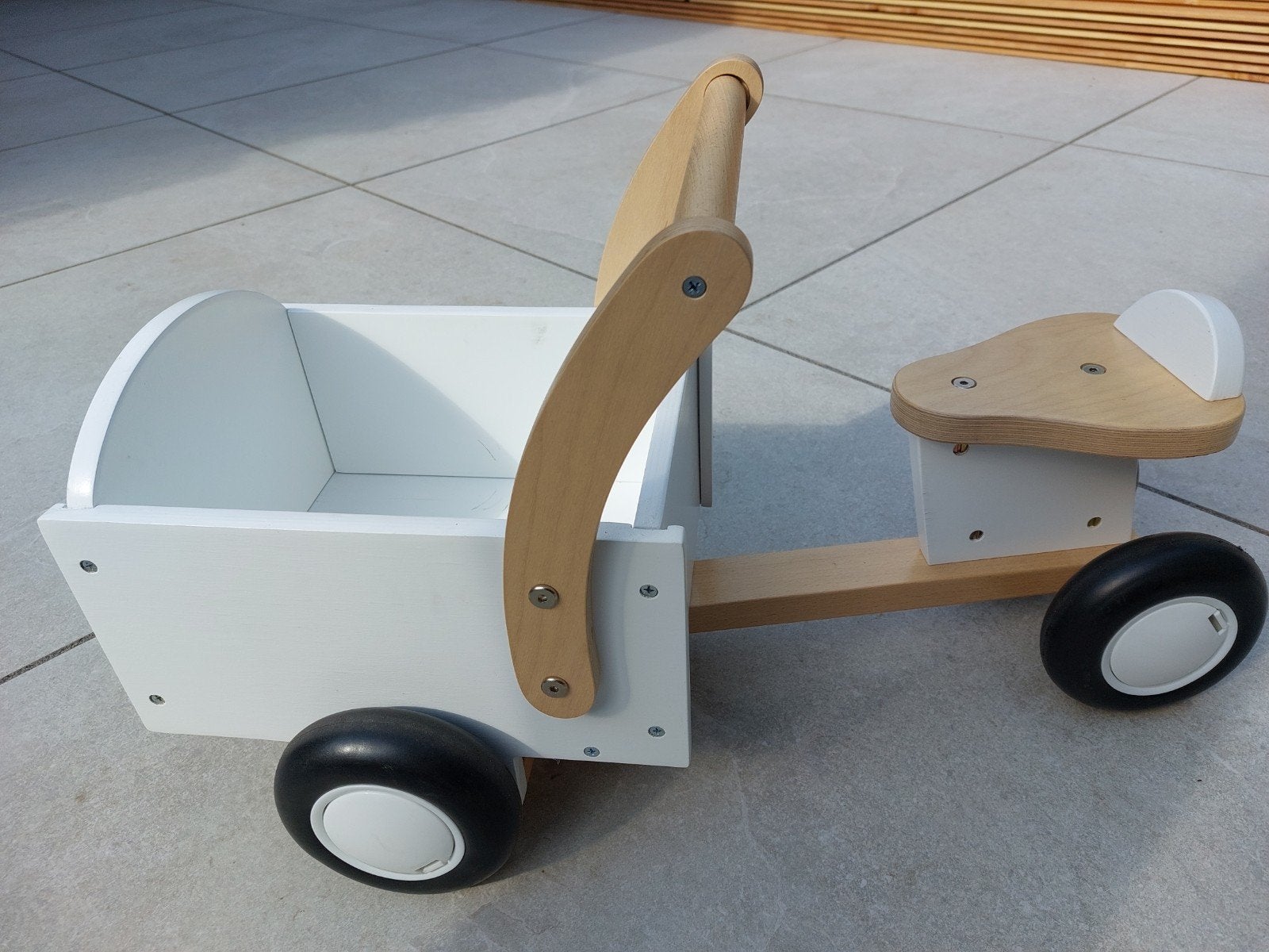 Houten loopfiets met bak - Petite Amelie, Ophalen, Zo goed als nieuw, Jongen of Meisje