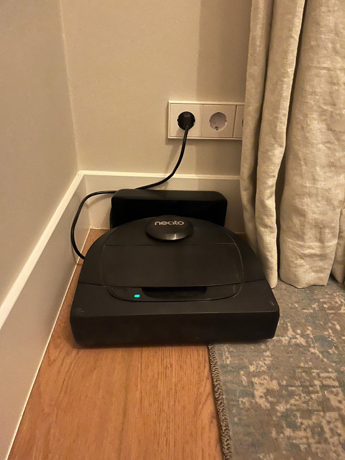 Neato botvac d6 robotstofzuiger, Witgoed en Apparatuur, Ophalen, Gebruikt, Robotstofzuiger, Neato