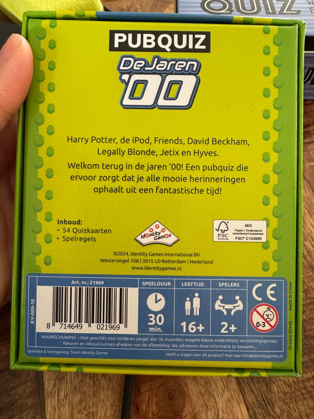 PUBQUIZ De Jaren '00 - Meer dan 200 vragen, Vijf spelers of meer, Ophalen of Verzenden, Nieuw, Reisspel