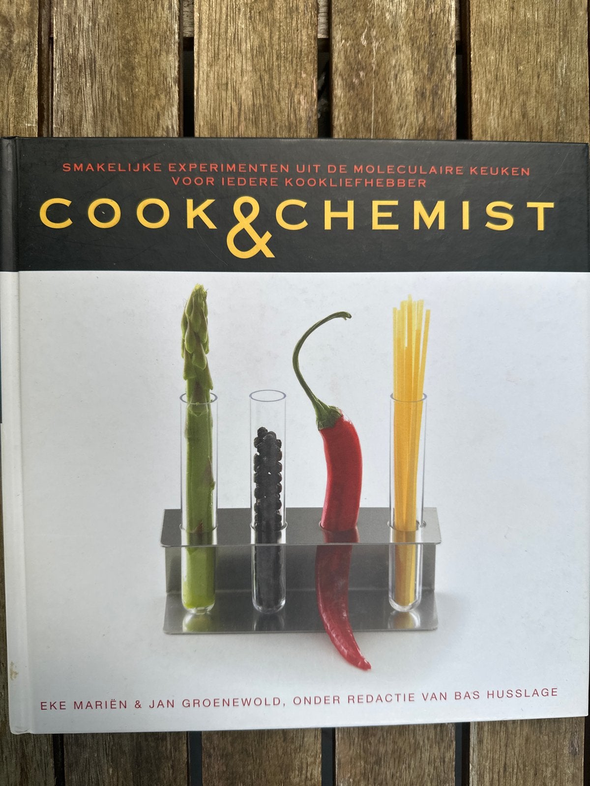 Cook & Chemist: Moleculaire Keuken Kookboek, Boeken, Kookboeken, Hoofdgerechten, Ophalen of Verzenden, Zo goed als nieuw, Gezond koken