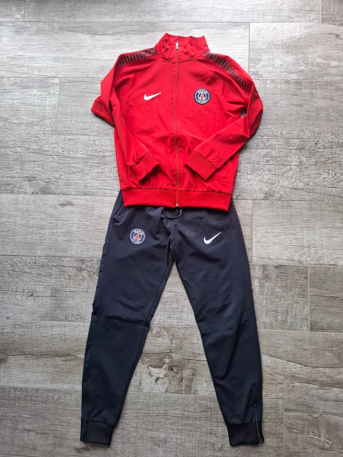 Nike Paris Saint-Germain Trainingspak Maat 164, Kinderen en Baby's, Gebruikt, Ophalen of Verzenden, Setje, Nike