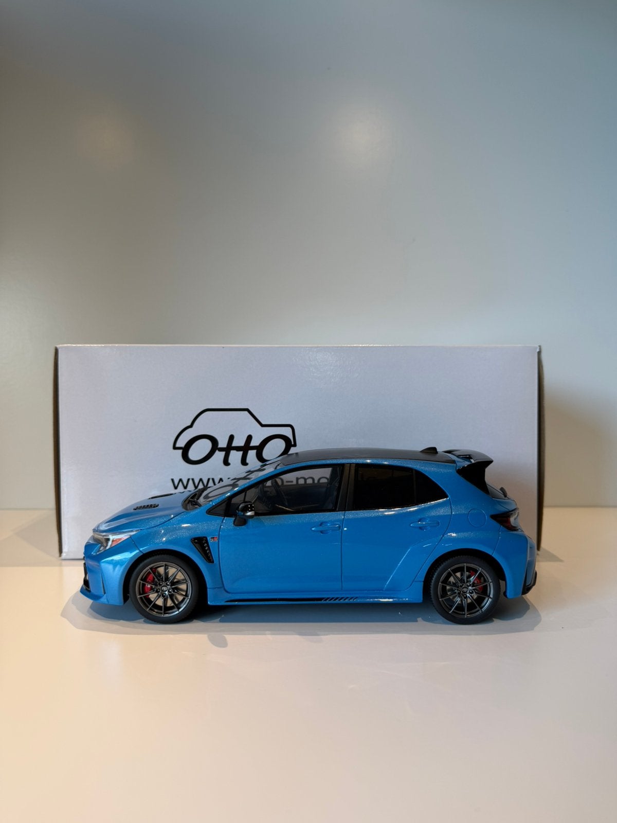 Ottomobile Toyota Corolla GR Cirquit Edition Flame Blue 2022, Ophalen of Verzenden, Nieuw, Auto, OttOMobile