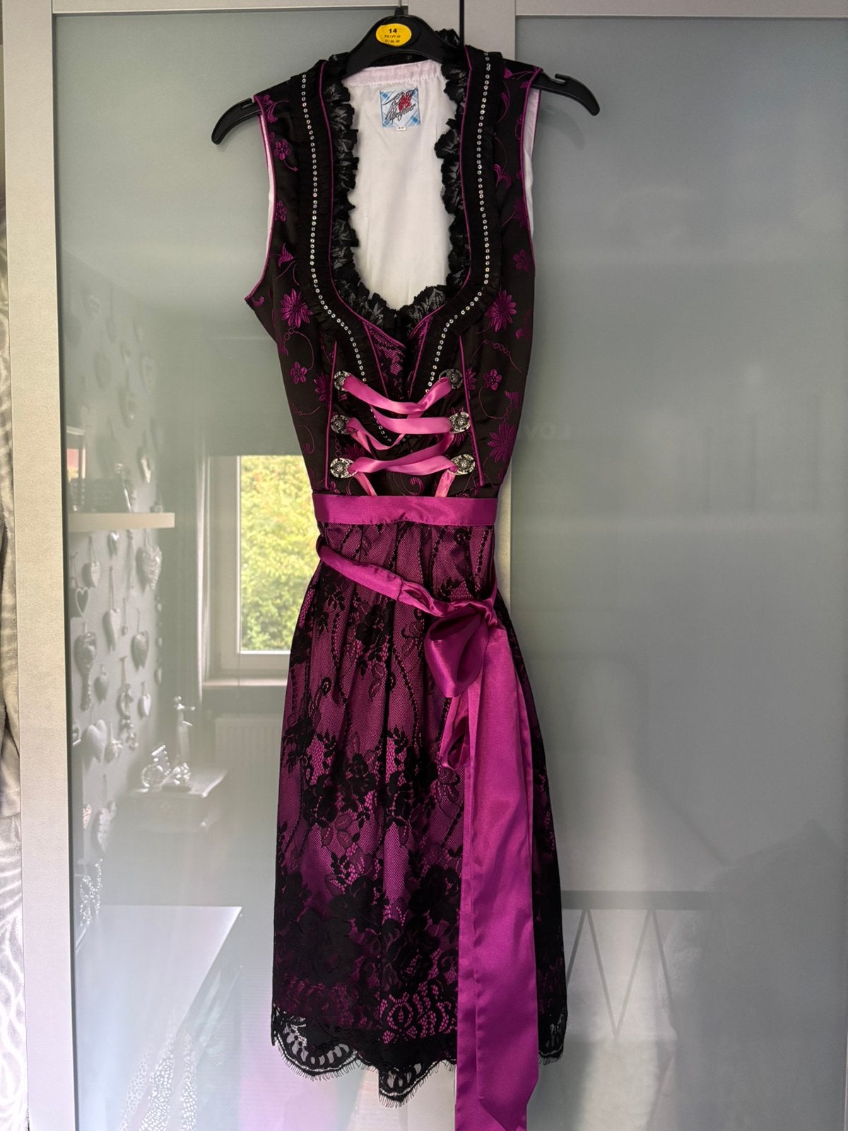 Dirndl maat 40, Ophalen of Verzenden, Zo goed als nieuw, Maat 38/40 (M), Overige thema's