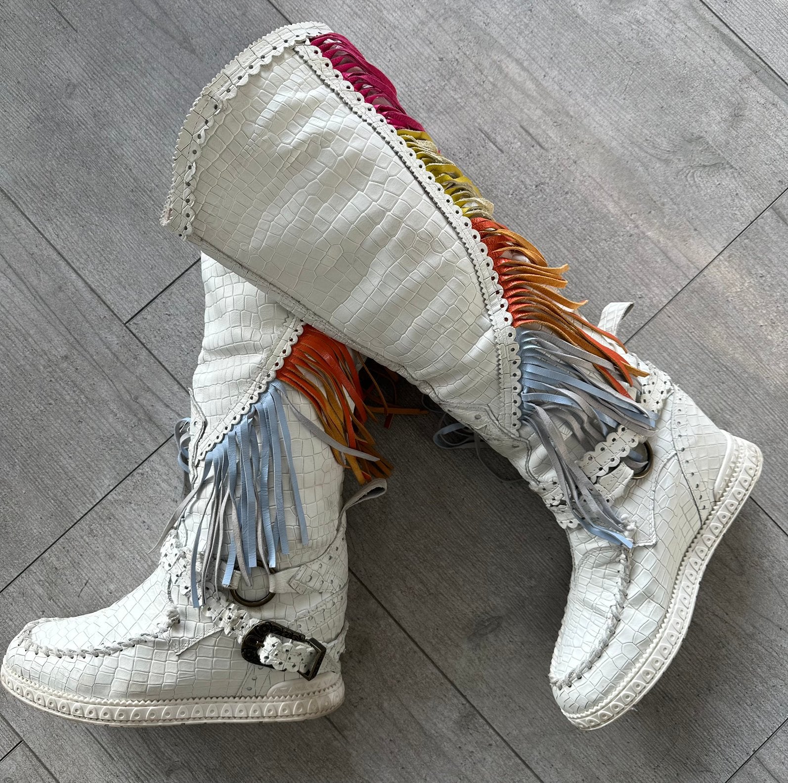 JAMMERS LONDON, hoge boho franje laarzen, maat 38/39, Hoge laarzen, Wit, Ophalen of Verzenden, Zo goed als nieuw