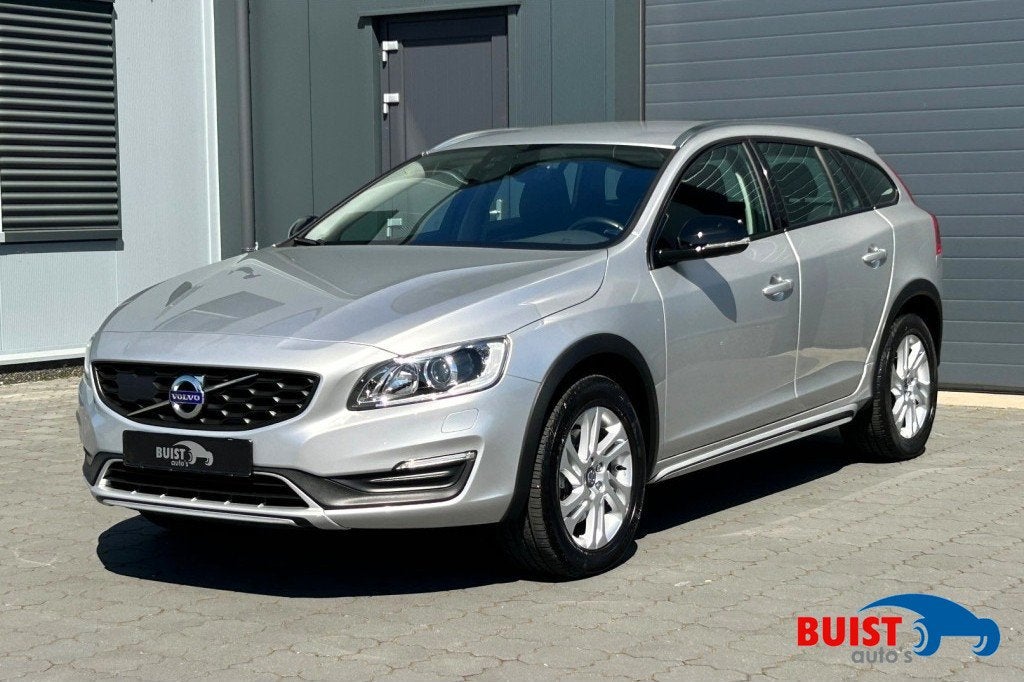 Volvo V60 Cross Country 2.0 T5 245pk Nordic+ XENON STANDKACH, 15 km/l, Gebruikt, 4 cilinders, 1600 kg