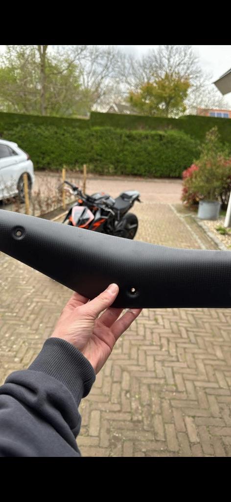 Carbon heatshield - KTM 1290 Superduke R GEN 2, Ophalen of Verzenden, Gebruikt