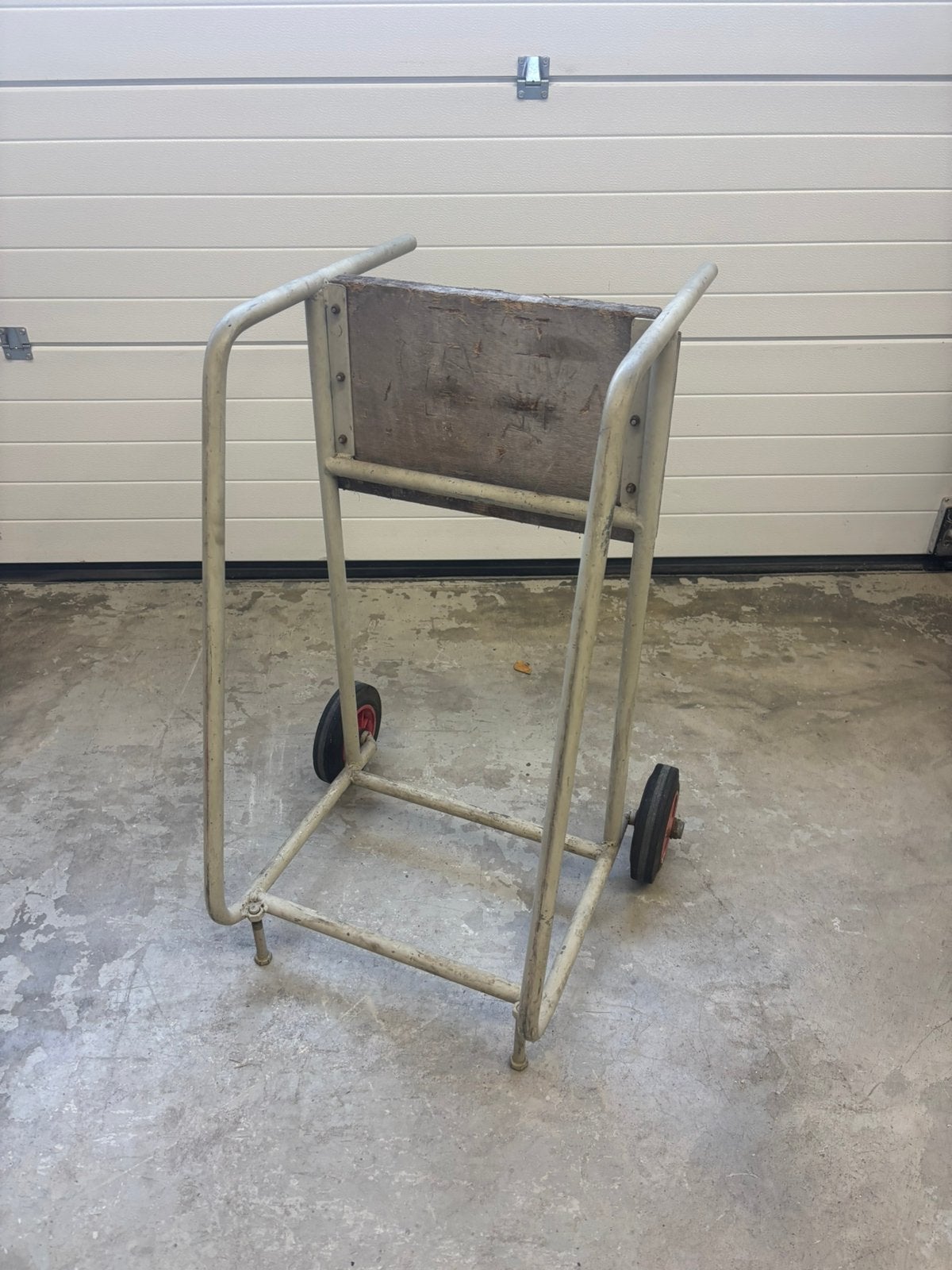 Buitenboordmotor trolley, Ophalen, Gebruikt, Motor en Techniek