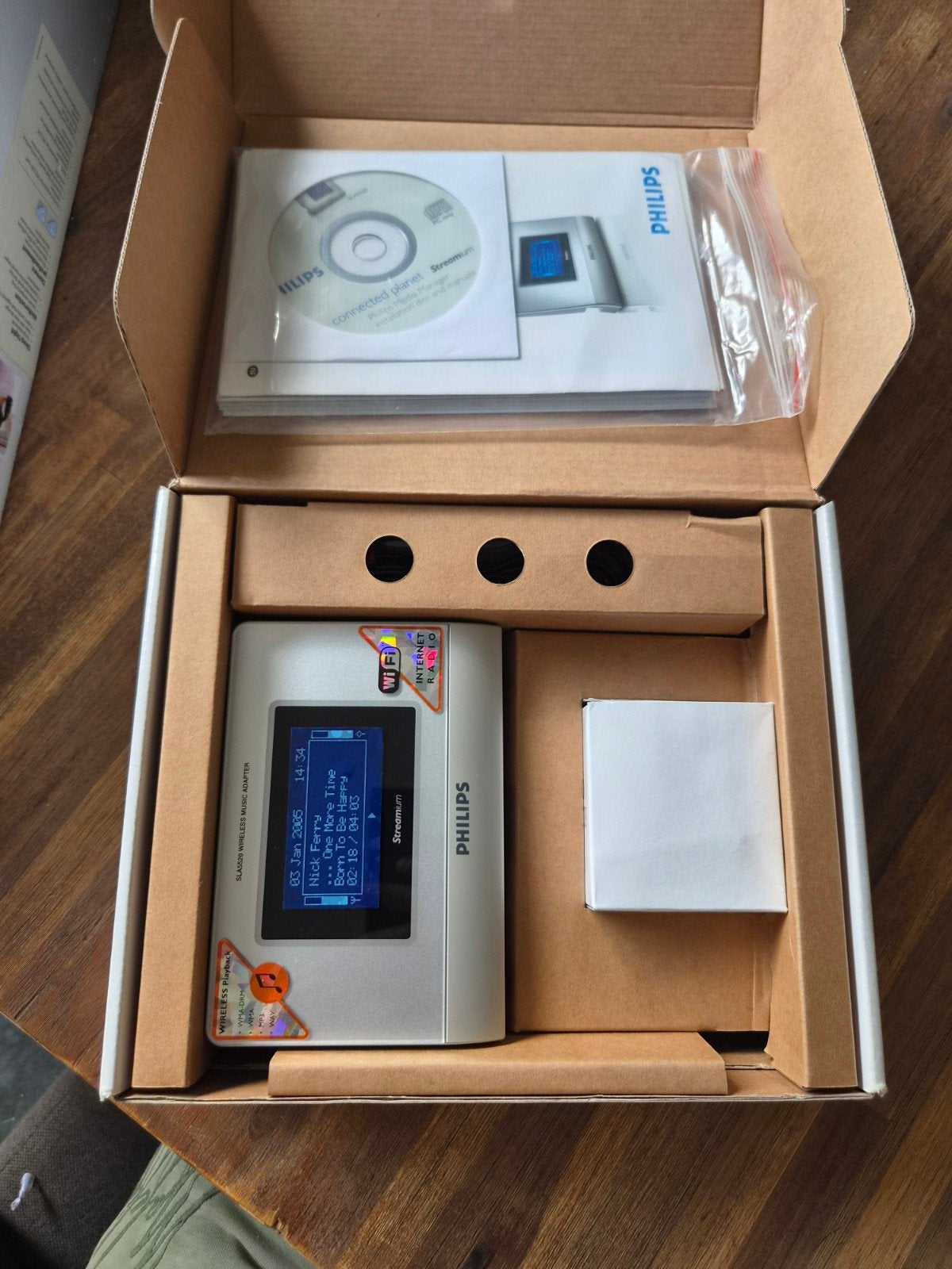 Philips Streamium Internet Radio / Wireless Music Adapter, Ophalen of Verzenden, Zo goed als nieuw, Radio