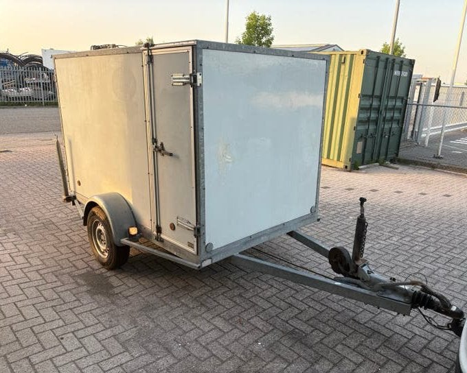Gesloten aanhanger met zijdeur 260x150x150cm  1300kg❗️, Auto diversen, Aanhangers en Bagagewagens, Ophalen of Verzenden, Zo goed als nieuw