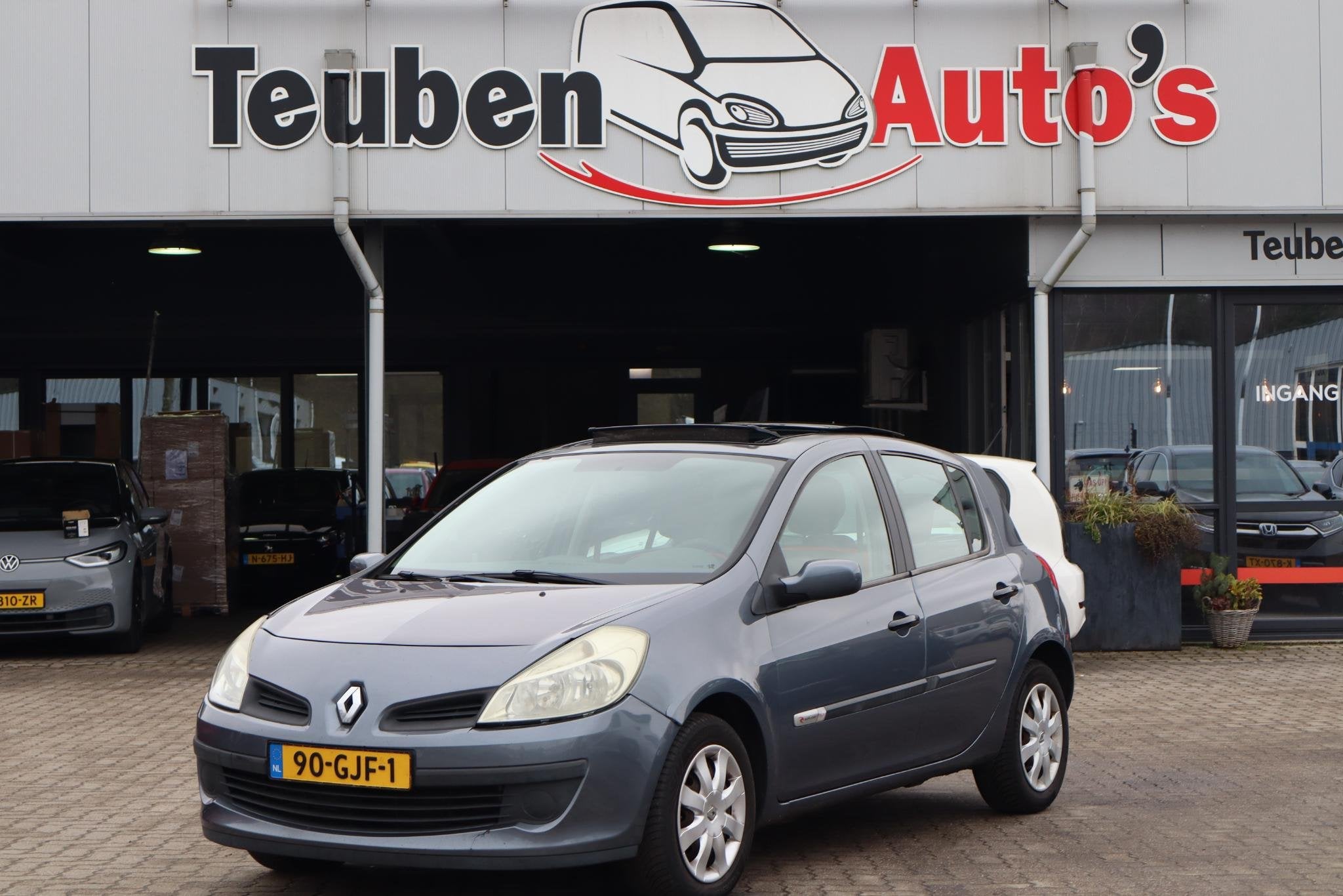 Renault Clio 1.2 TCE Rip Curl Schuif- kanteldak, Airco, Pano, Voorwielaandrijving, Gebruikt, 4 cilinders, Blauw