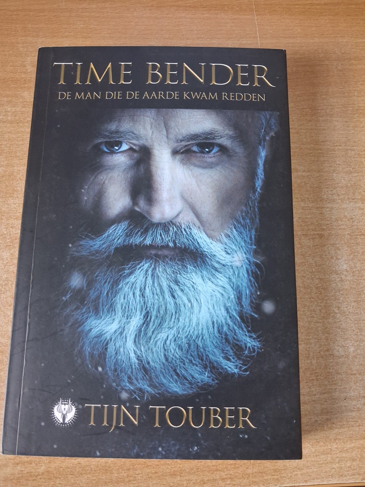 Time Bender: De man die de aarde kwam redden - Tijn Touber, Ophalen of Verzenden, Zo goed als nieuw, Tijn Touber, Nederland