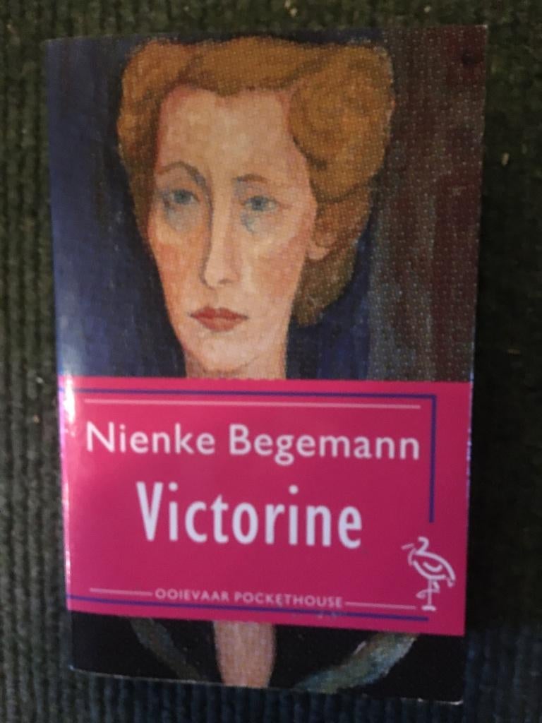 Victorine (Biografie) ; door Nienke Begeman, Nienke Begeman, Kunst en Cultuur, Ophalen of Verzenden, Zo goed als nieuw