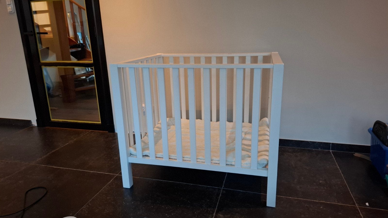 Wit houten babybox, Kinderen en Baby's, Ophalen, Gebruikt, Boxkleed