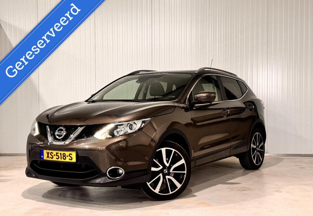 Nissan Qashqai 1.2 N-Vision|360 CAMERA|LANE ASSIST|PANO, Voorwielaandrijving, Gebruikt, 4 cilinders, 116 pk