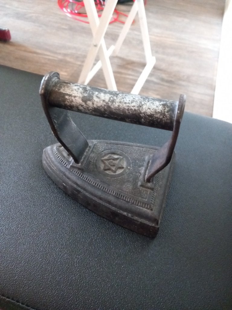 Antiek Strijkijzer, Antiek en Kunst, Antiek | Gereedschap en Instrumenten, Ophalen of Verzenden