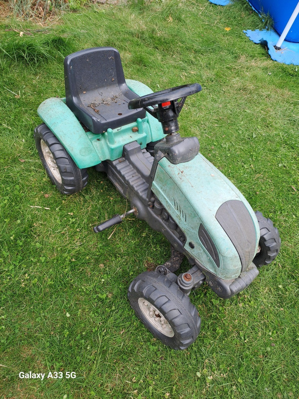 Stoere groene traptractor voor uren speelplezier, Ophalen, Gebruikt, Trapvoertuig