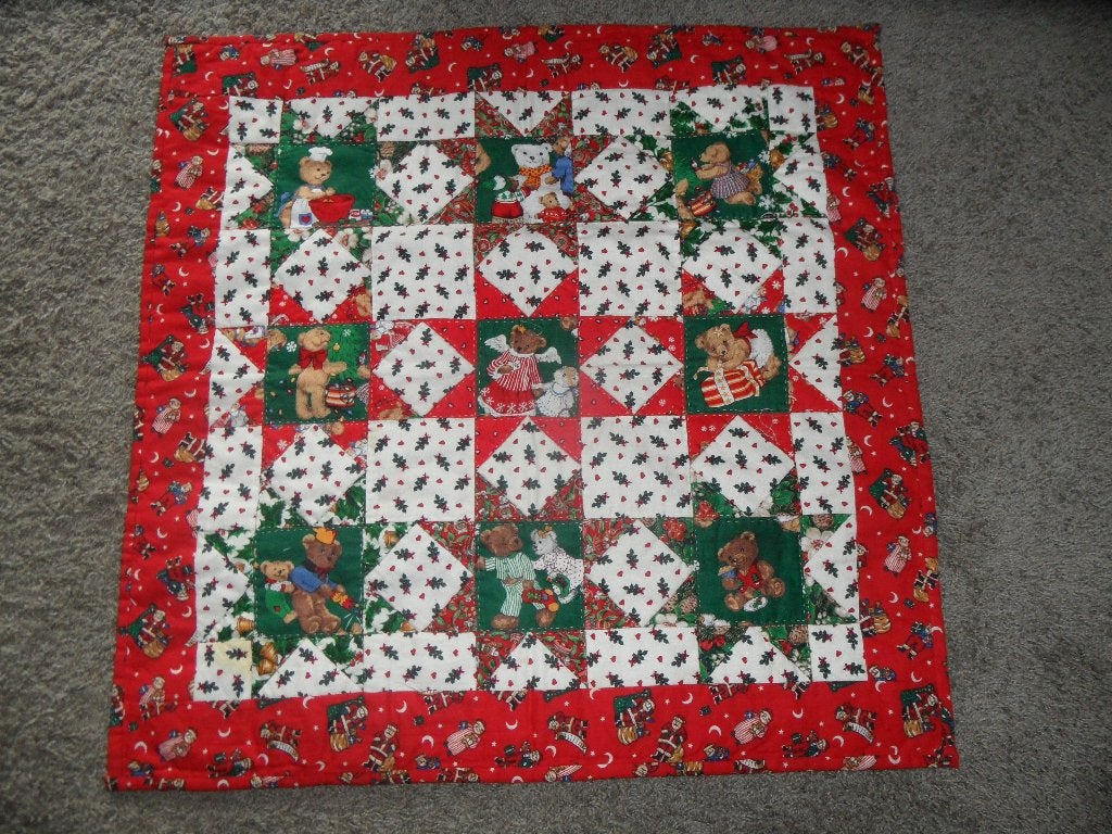 Leuke, vierkanten quilt (60x60cm), Rood, Ophalen of Verzenden, Zo goed als nieuw, Handgemaakt
